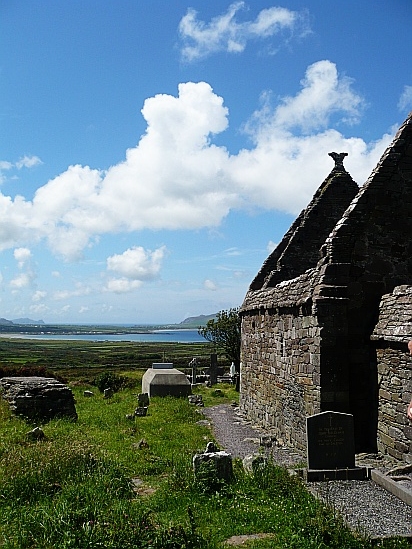 Church ruins country setting - Public Domain Photograph