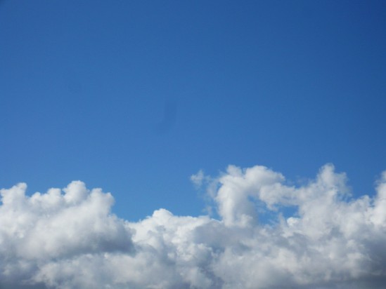 Cloudy blue sky - Public Domain Photograph