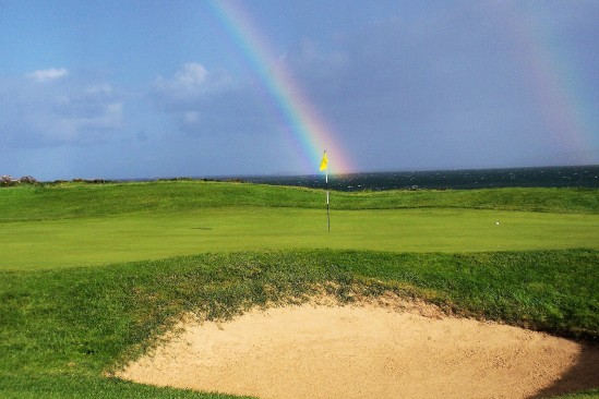 Golf double rainbow - Public Domain Photograph