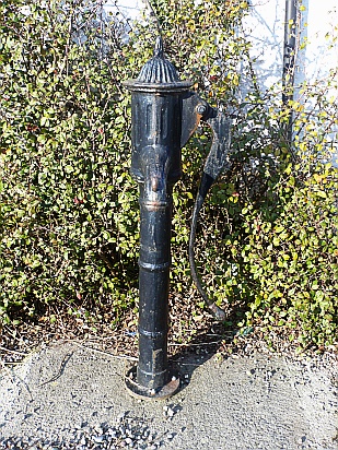 Water pump - Public Domain Photograph
