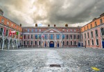 Dublin-castle-courtyard-scene