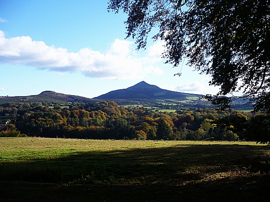 Hills cloudy sky - Public Domain Photograph