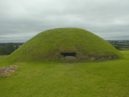 Knowth passage tomb - Public Domain Photograph