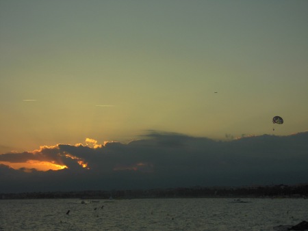 Parachute sunset - Public Domain Photograph