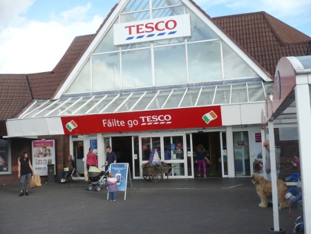 Tesco Supermarket - Public Domain Photograph