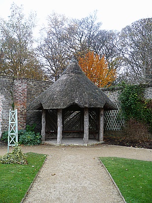 Ancient building - Public Domain Photograph