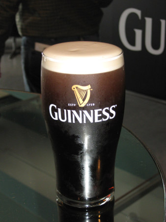 Pint of proper guiness in dublin - Public Domain Photograph