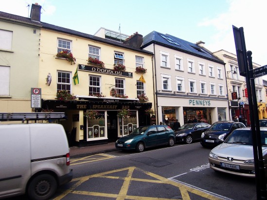 Street scene - Public Domain Photograph