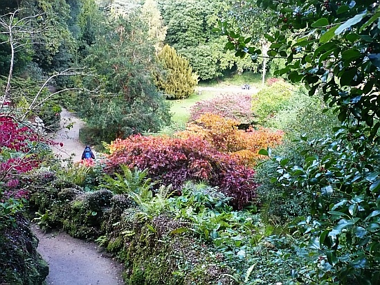 Sunken garden - Public Domain Photograph